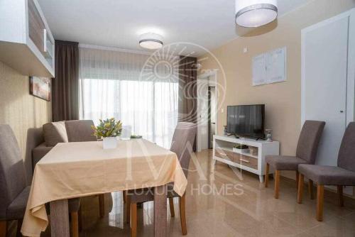 Casa Gabriel Ivan Luxury Homes 3A Pta Sur 1A Linea — 4-Star Luxury Hotel in Oropesa Del Mar, Spain