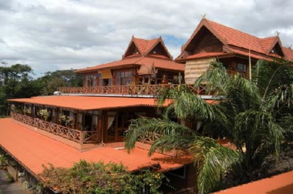 Mekong Paradise Resort in Pakse, Laos