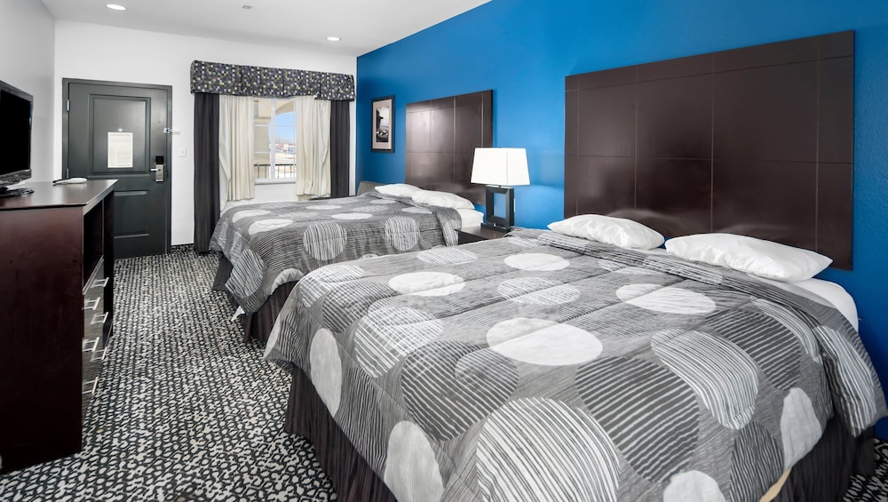 Belmont Inn and Suites - photo 7