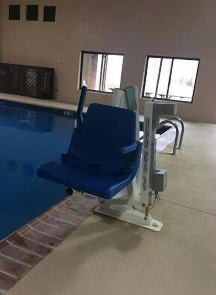 Manchester Heritage Inn And Suites - photo 23