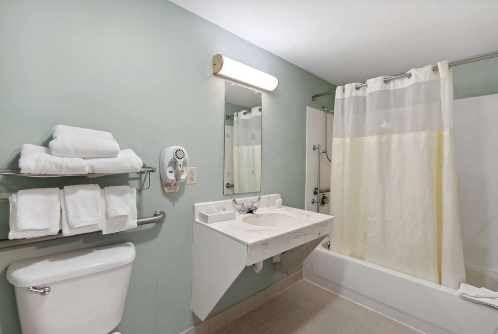 Ramada by Wyndham Saco Old Orchard Beach Area - photo 32