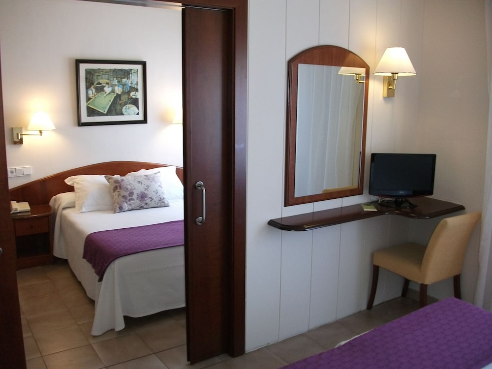 RVHotels Avenida — Tossa De Mar — photo 3