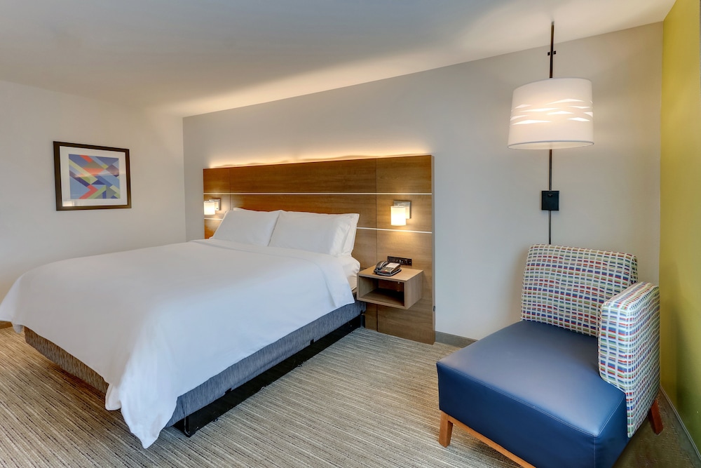 Holiday Inn Express & Suites Dawsonville by IHG - photo 9