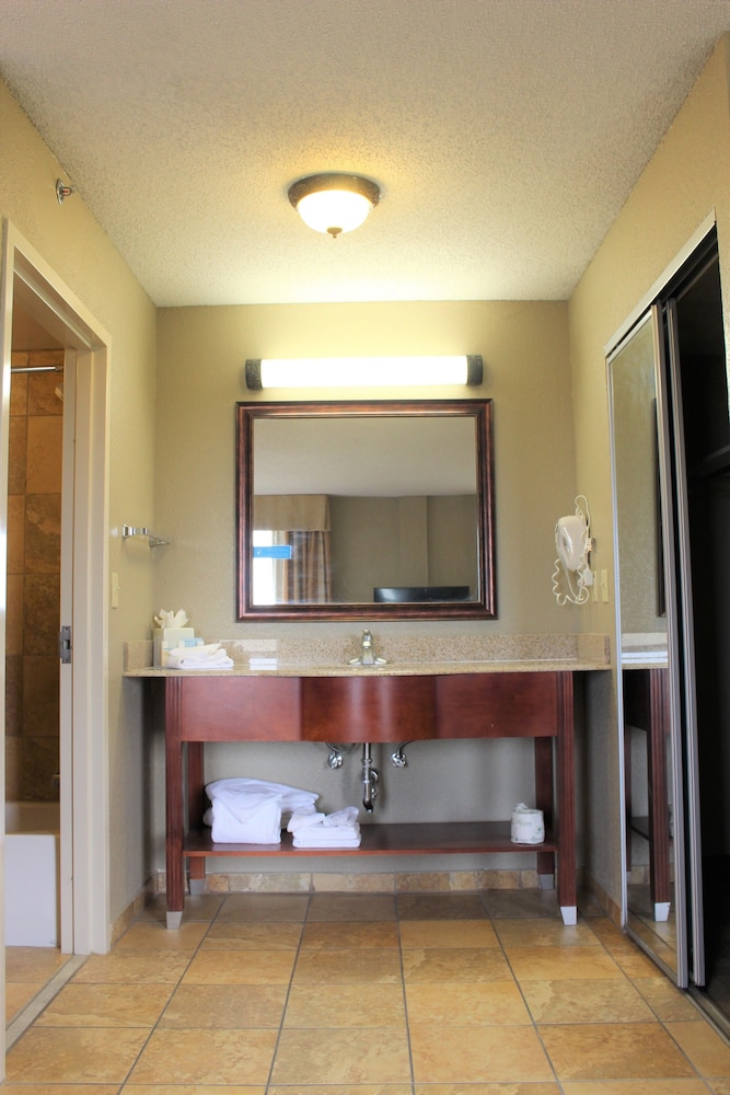 Hampton Inn & Suites Thibodaux - photo 28