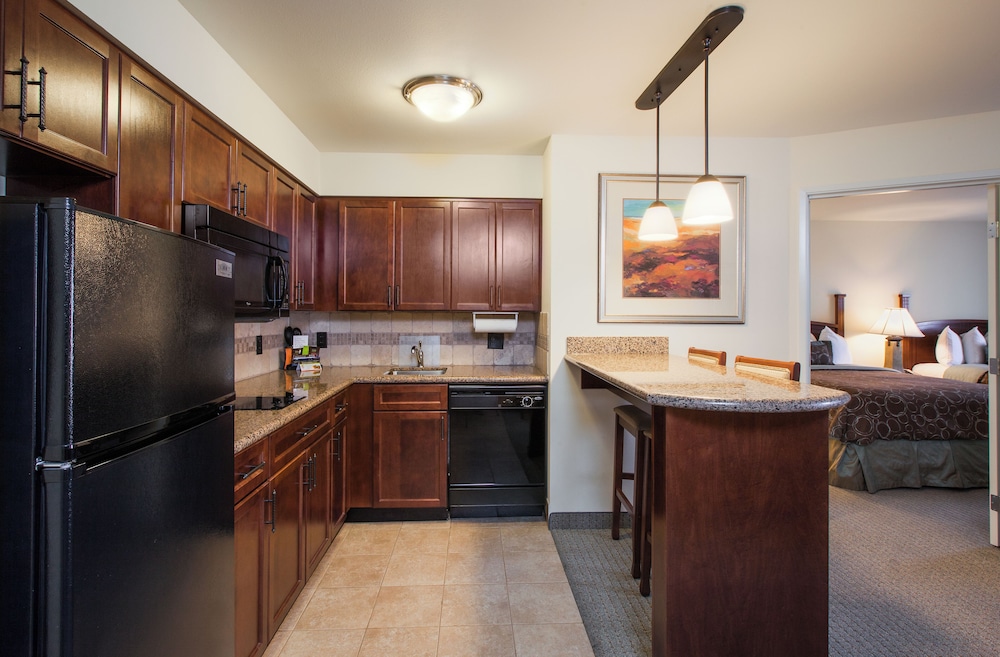 Staybridge Suites El Paso Airport by IHG - photo 16