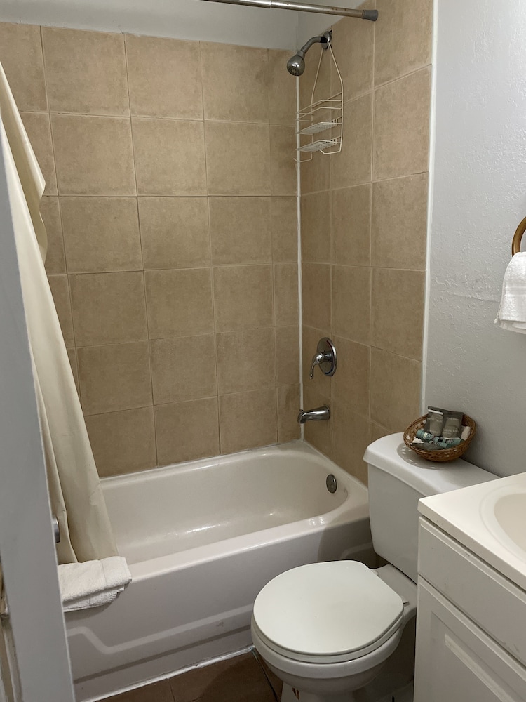 American Inn Motel - photo 11
