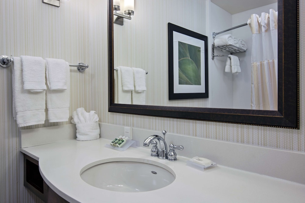 Hilton Garden Inn Lincoln Downtown Haymarket - photo 18