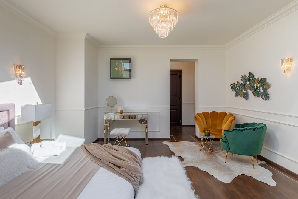 Old Town Luxury Suites — Bucharest — photo 4
