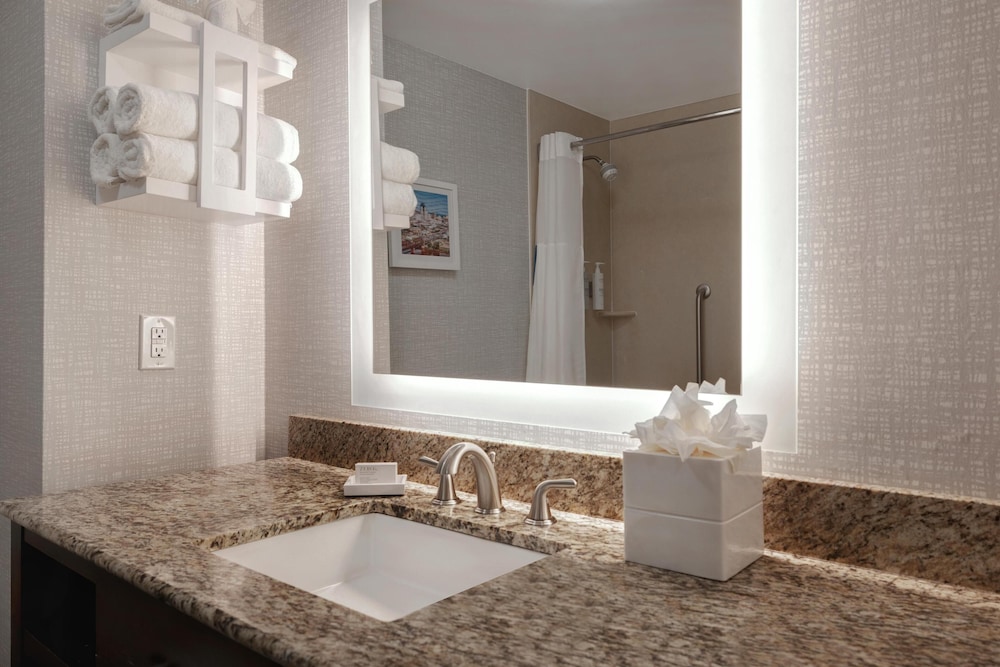 Hampton Inn & Suites Shreveport South - photo 26