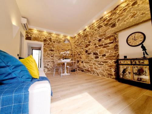 Stazzo San Teodoro Il Ginepro Piscina Condivisa — 4-Star Luxury Hotel in San Teodoro, Italy