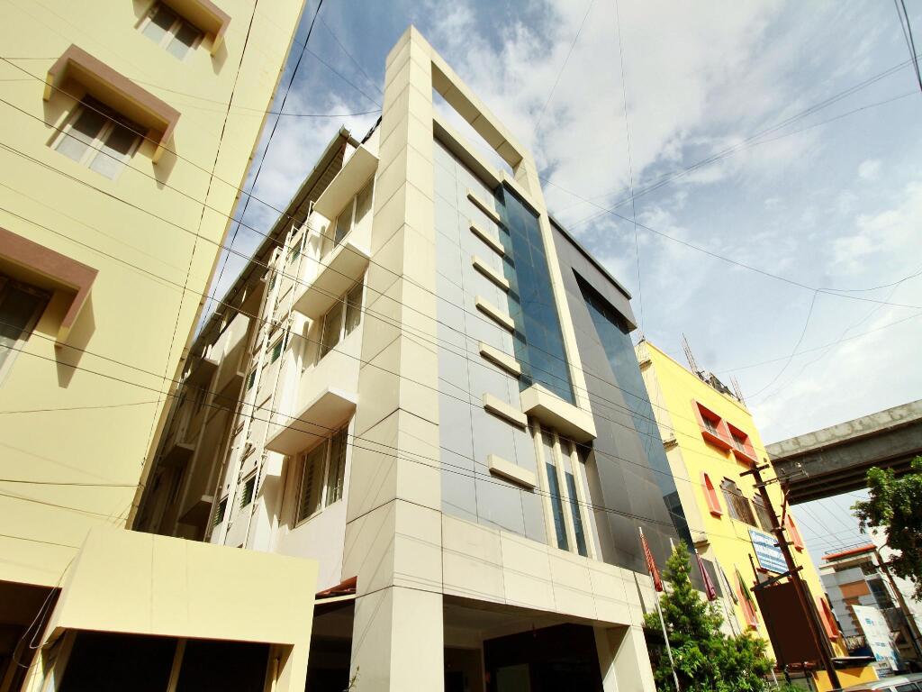 Hotel Vels Grand Inn in Coimbatore, India