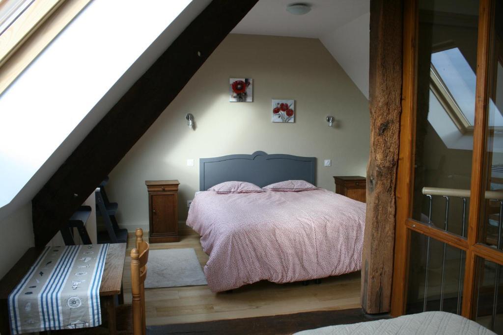 Le Petit Manoir Jean Gédouin — hotel in Servon