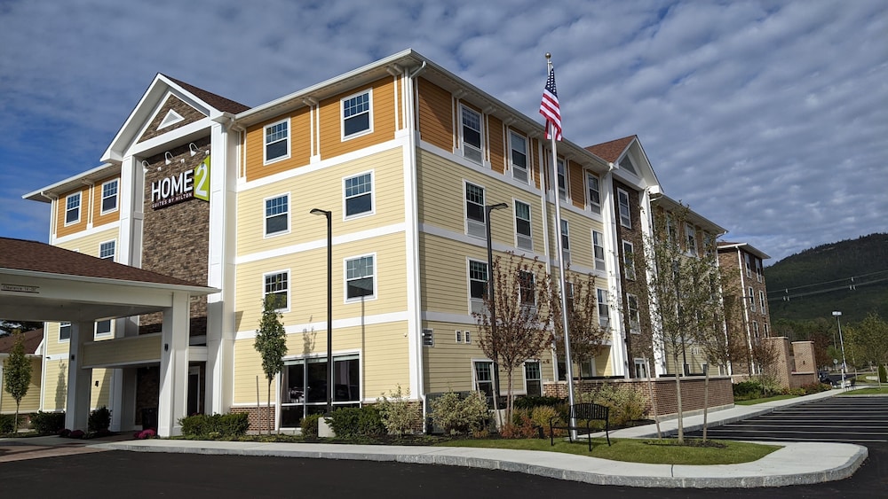 Home2 Suites by Hilton North Conway - photo 94