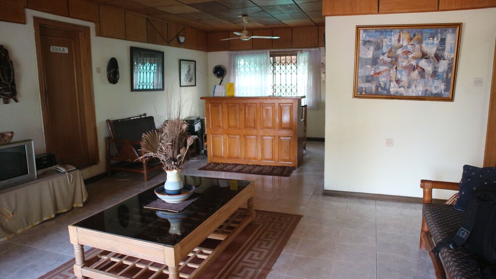 De Mod Hotel — Kasoa — photo 2