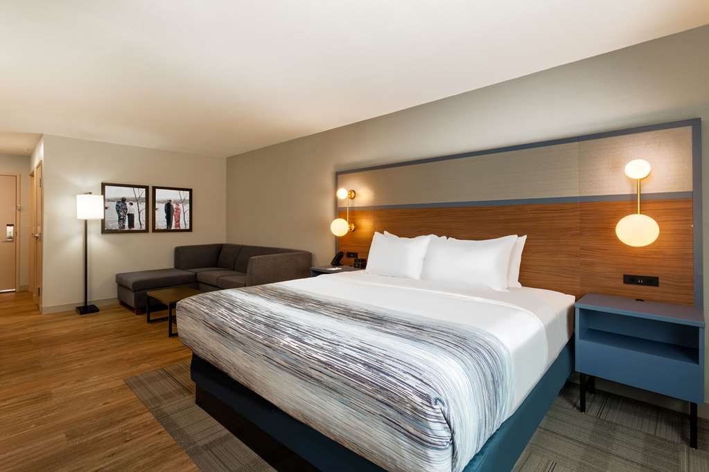 AmericInn by Wyndham San Angelo - photo 11