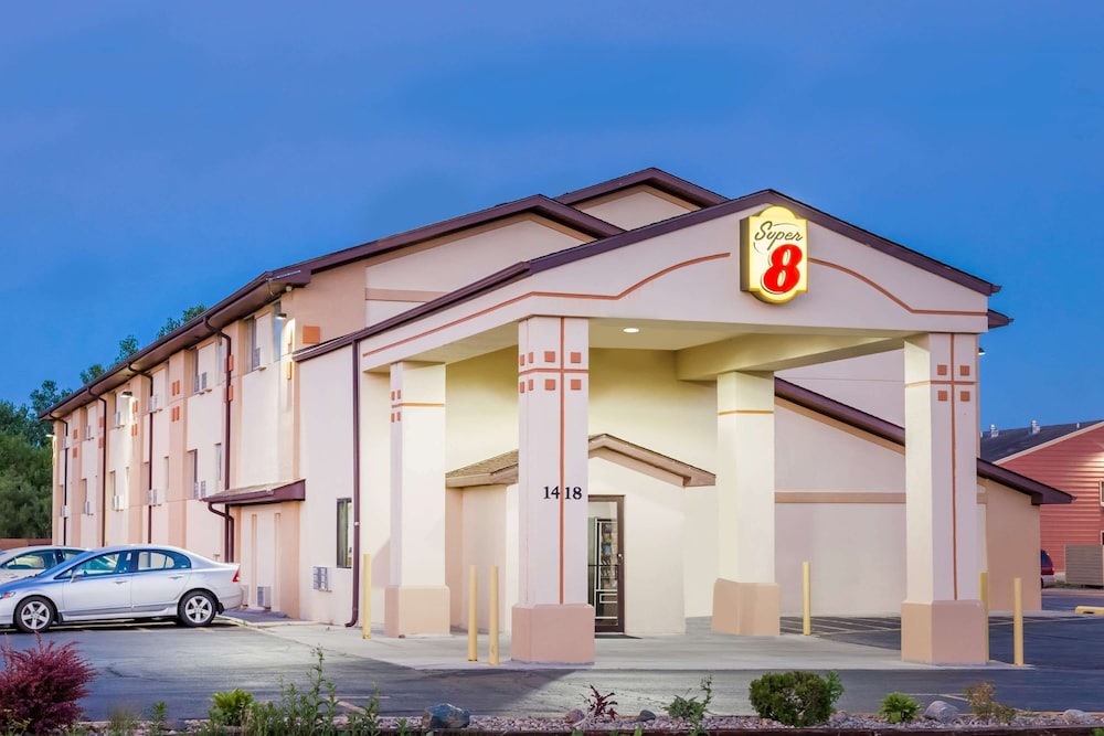 Super 8 Ames - photo 32
