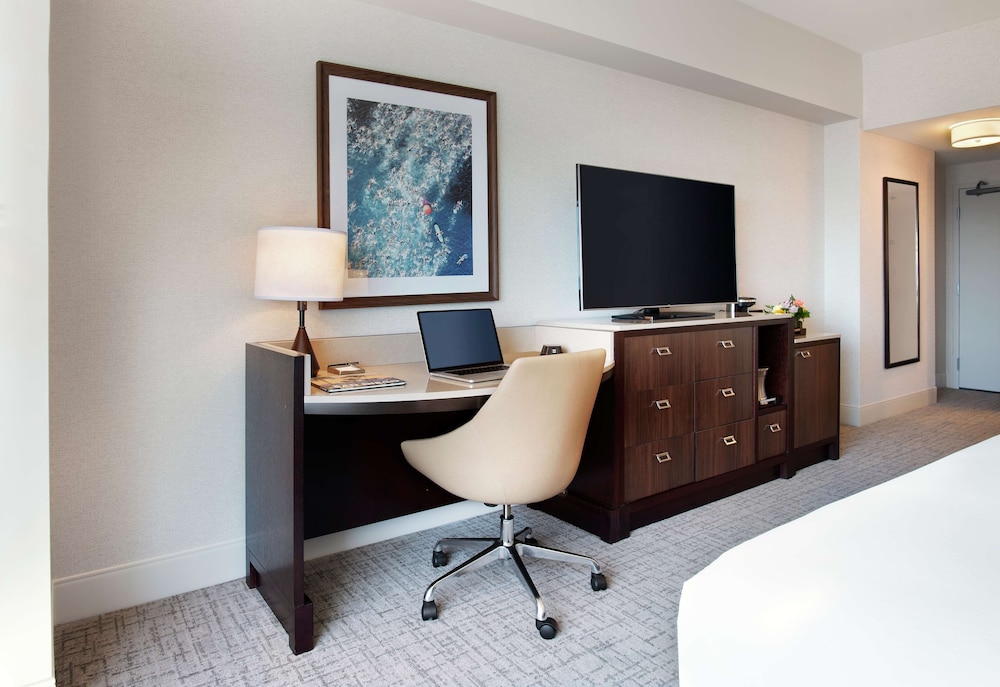 Hilton San Diego Bayfront - photo 38
