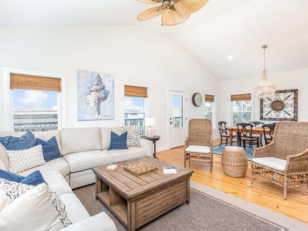Shore Beats Work — 4-Star Luxury Hotel in Tybee Island, United States