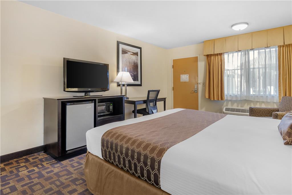 Best Western Plus Inn of Hayward - photo 21