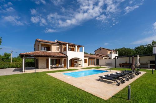 Villa Genia I — 4-Star Luxury Hotel in Porec, Croatia