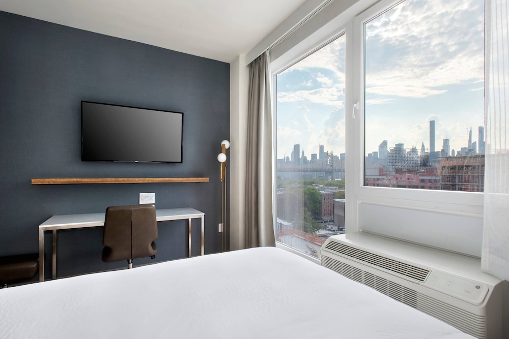 TownePlace Suites by Marriott New York Long Island City Manhattan View - photo 11