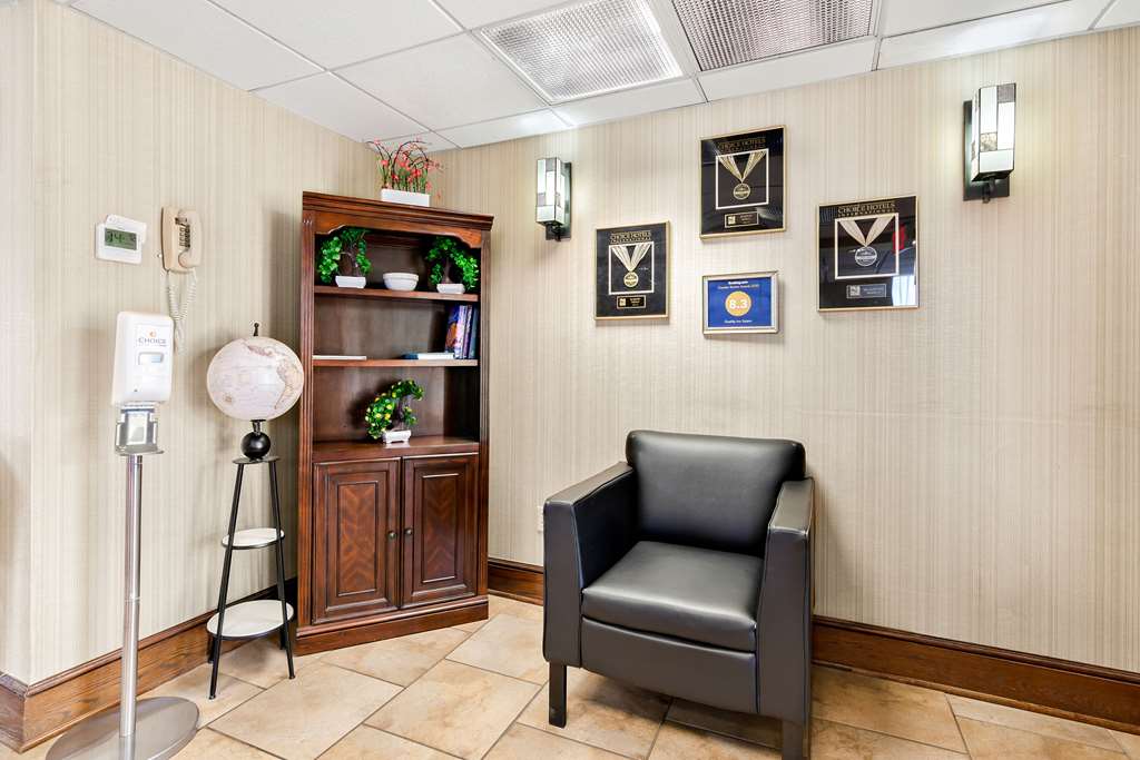 Quality Inn Salem I 81 - photo 12