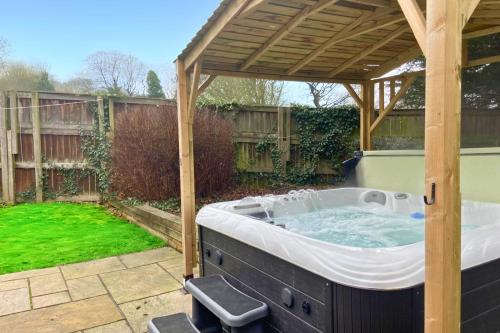 Hot Tub Pool Table Log Burner in Leeds, United Kingdom