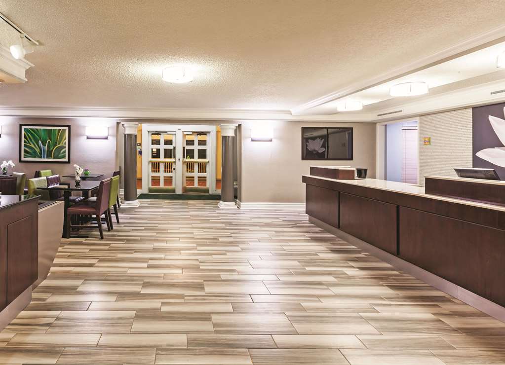 La Quinta Inn by Wyndham Odessa - photo 10