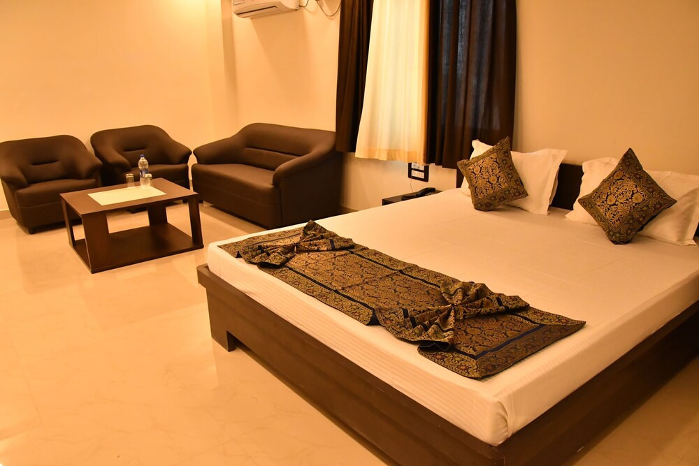 Hotel Galaxy 16 in Bhagalpur, India