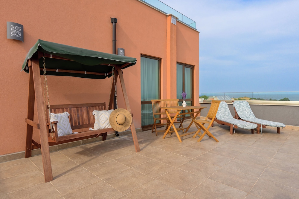 Hotel Saint Panteleimon Beach - carbon neutral hotel in Nesebar