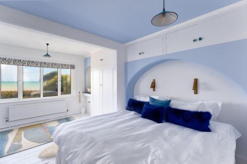 The Sea The Sea a unique family oceanic retreat — hotel in Littlehampton