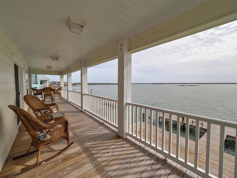 Casa Del Sol by Miss Kitty s — 4-Star Luxury Hotel in Rockport, United States