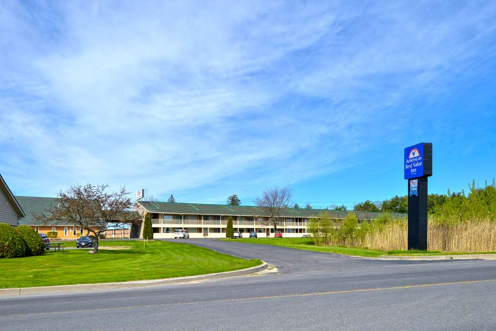 Americas Best Value Inn Plattsburgh - photo 3