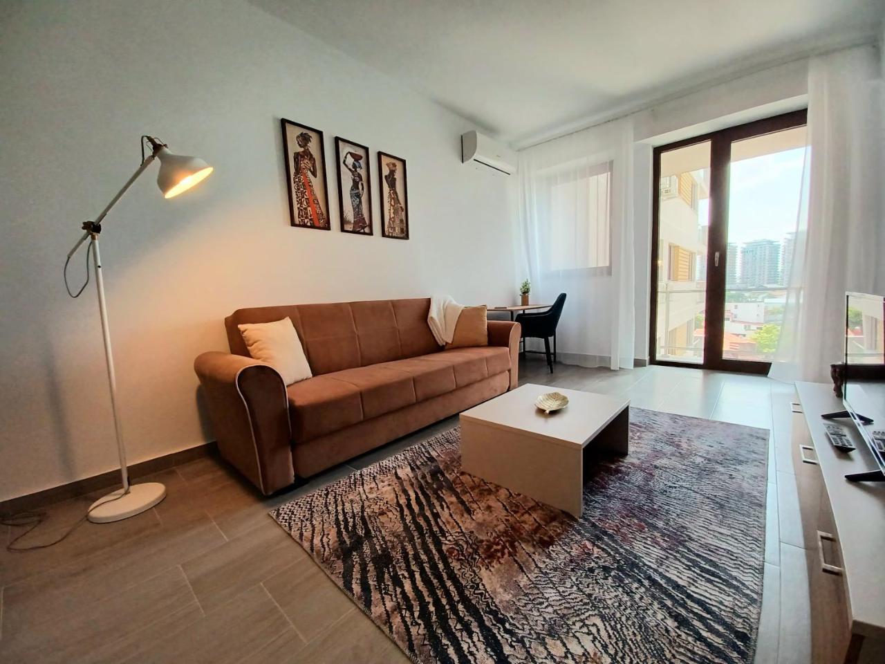 BELVEDERE city view Studios & Apartments with free parking & gym — 4-Star Luxury Hotel in Bucharest, Romania
