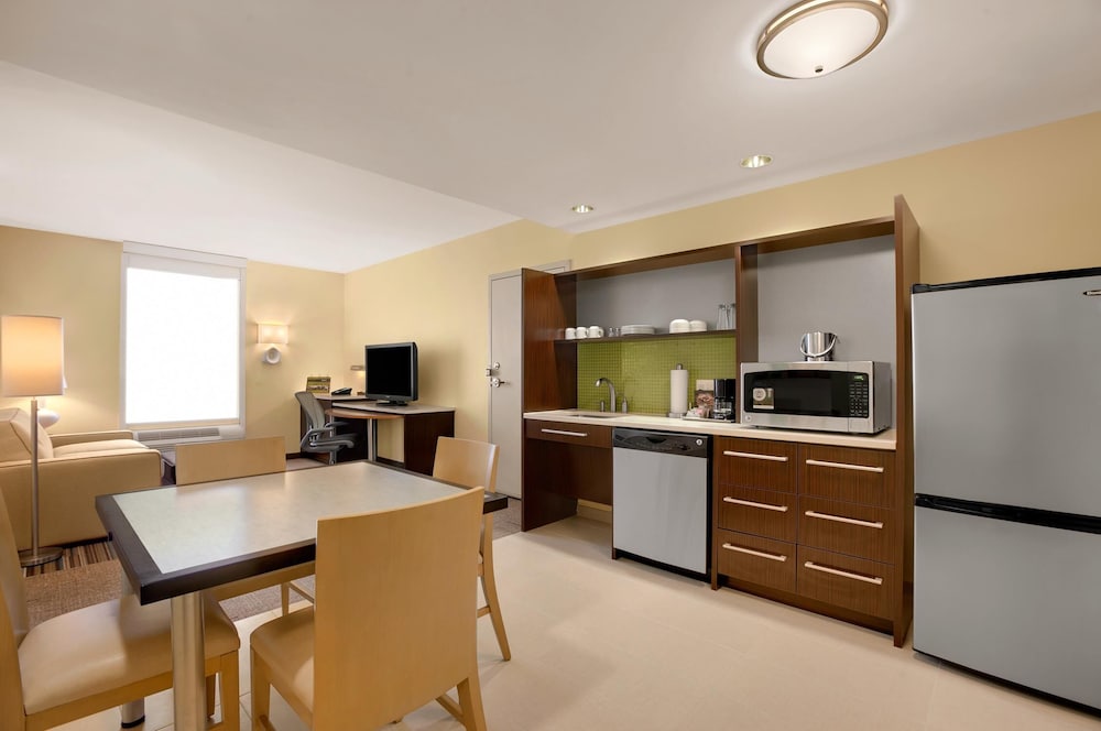 Home2 Suites by Hilton Baltimore White Marsh - photo 11