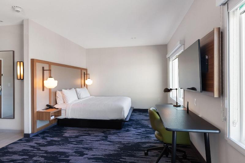 Fairfield Inn & Suites San Francisco Pacifica - photo 9
