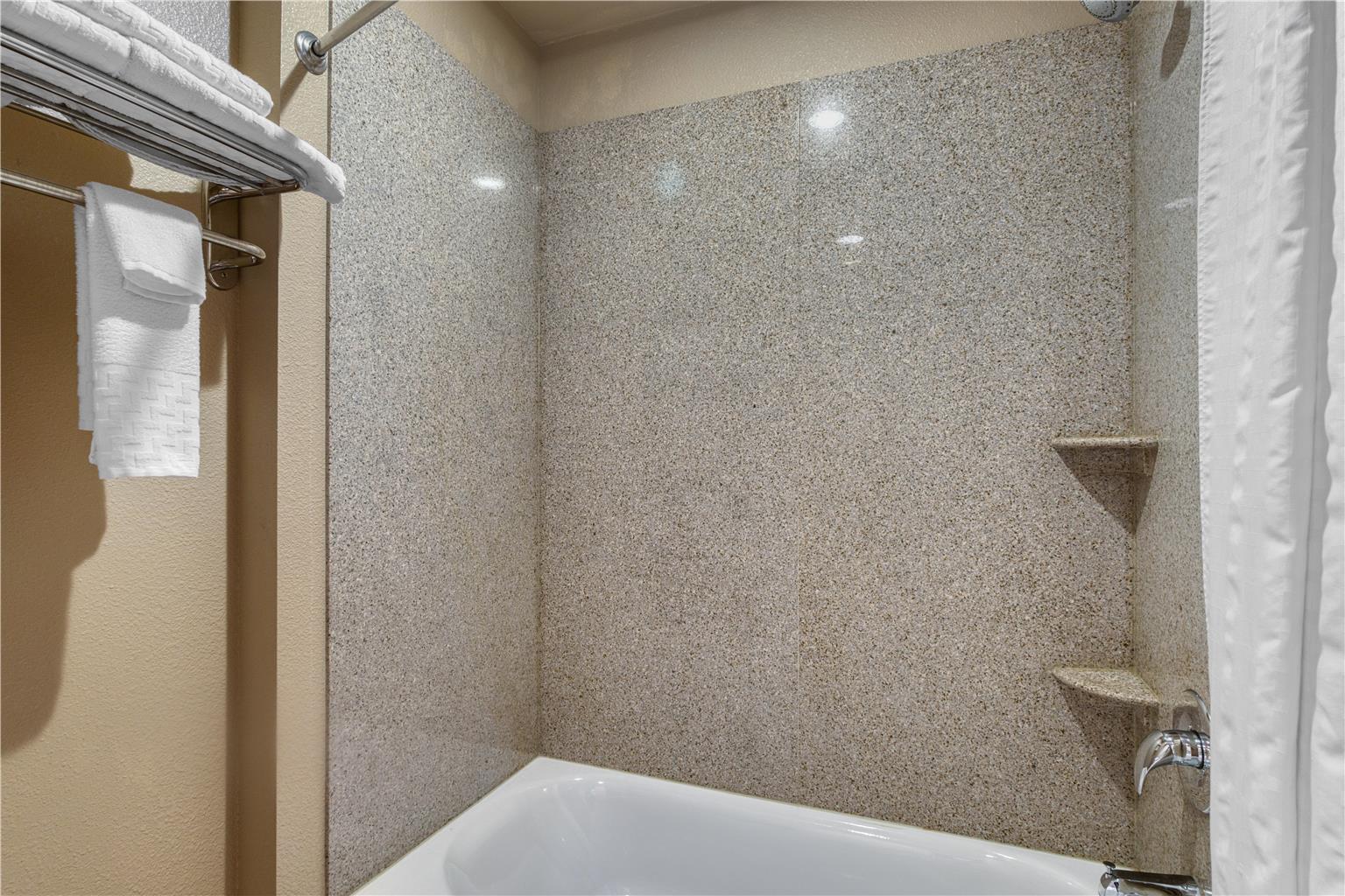 Best Western Shelby Inn & Suites - photo 42
