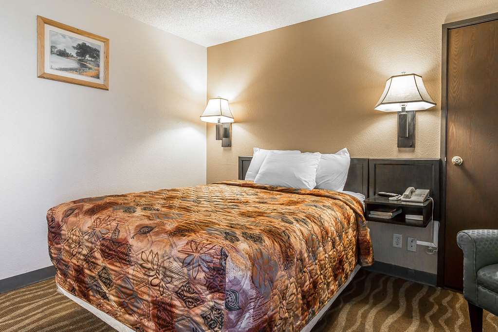 Rodeway Inn Cheyenne I 80 East - photo 15