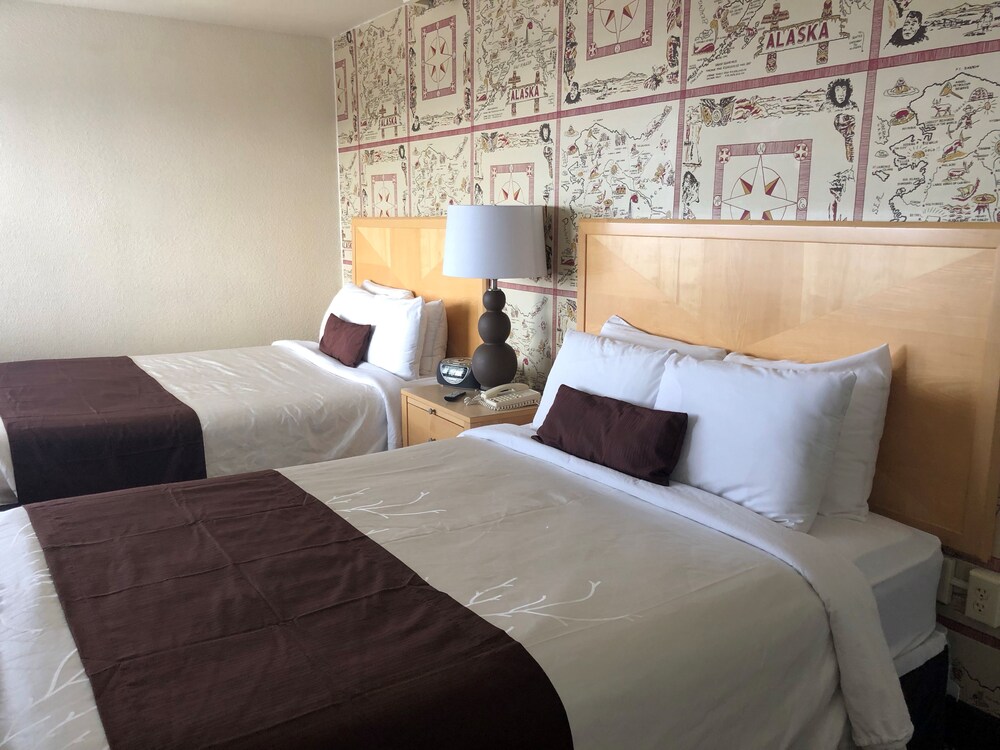 Inlet Tower Hotel & Suites - photo 63