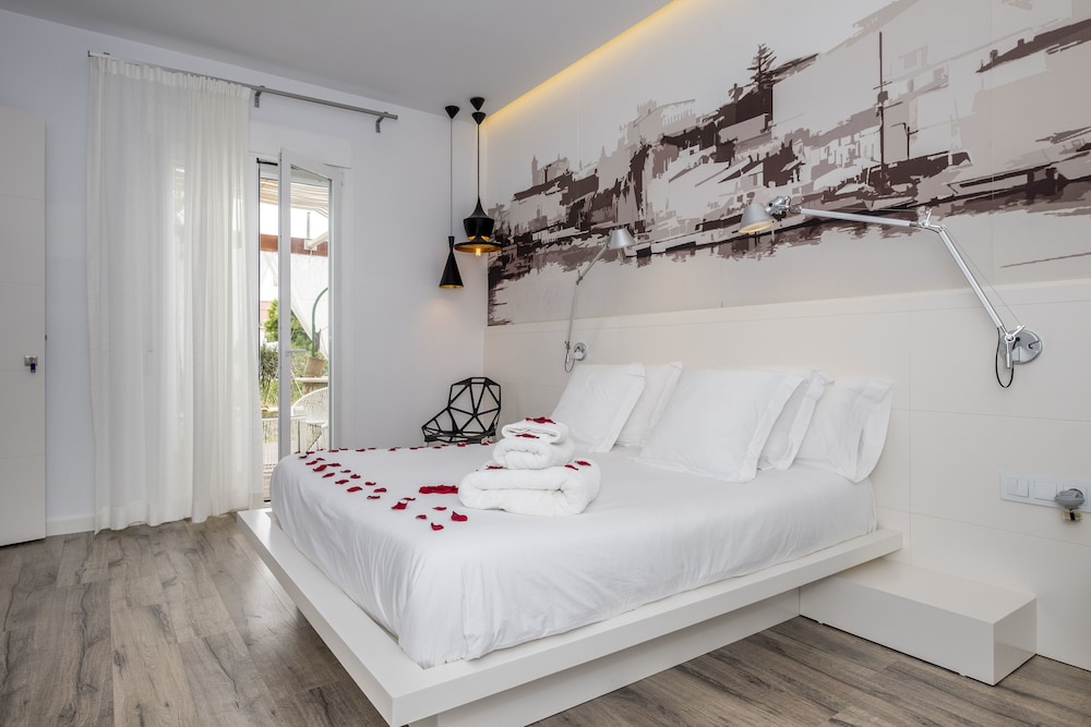 Hotel Abril 37 in Ciutadella, Spain