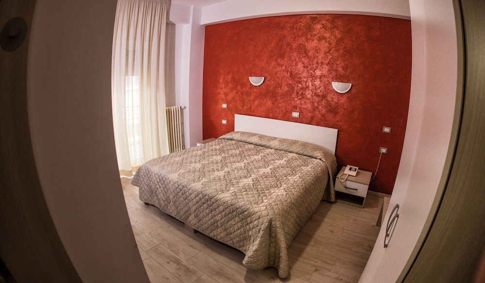 Tourist Hotel — hotel in Potenza