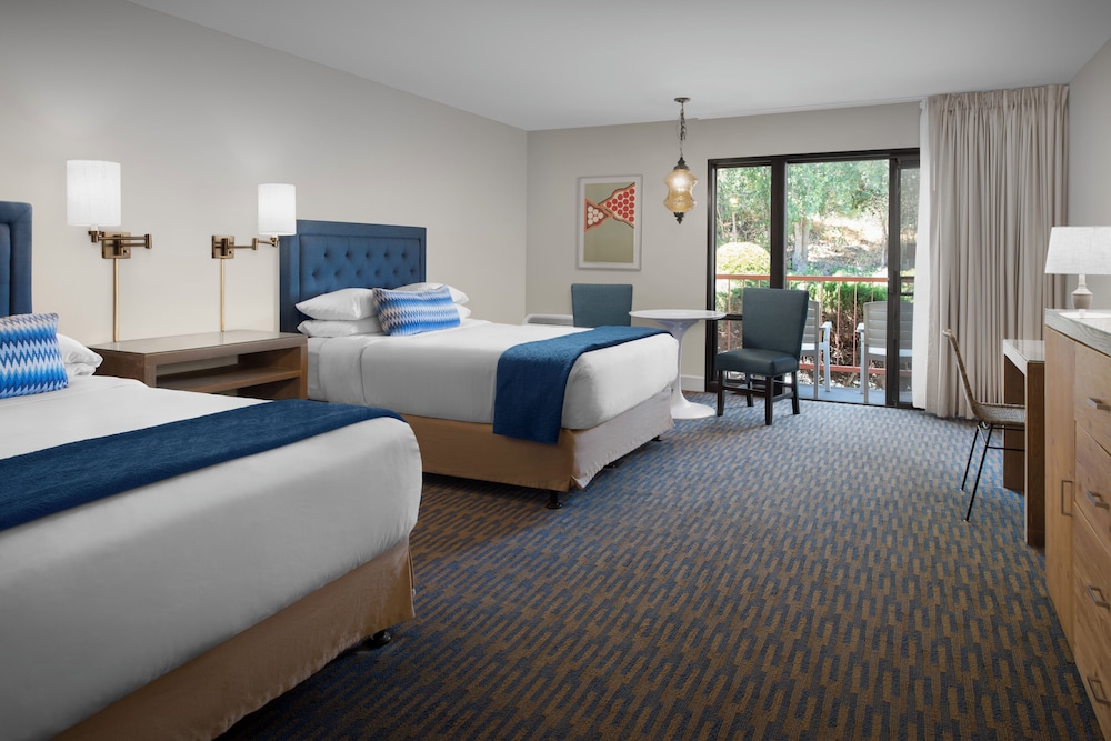 Ashland Hills Hotel & Suites - photo 13