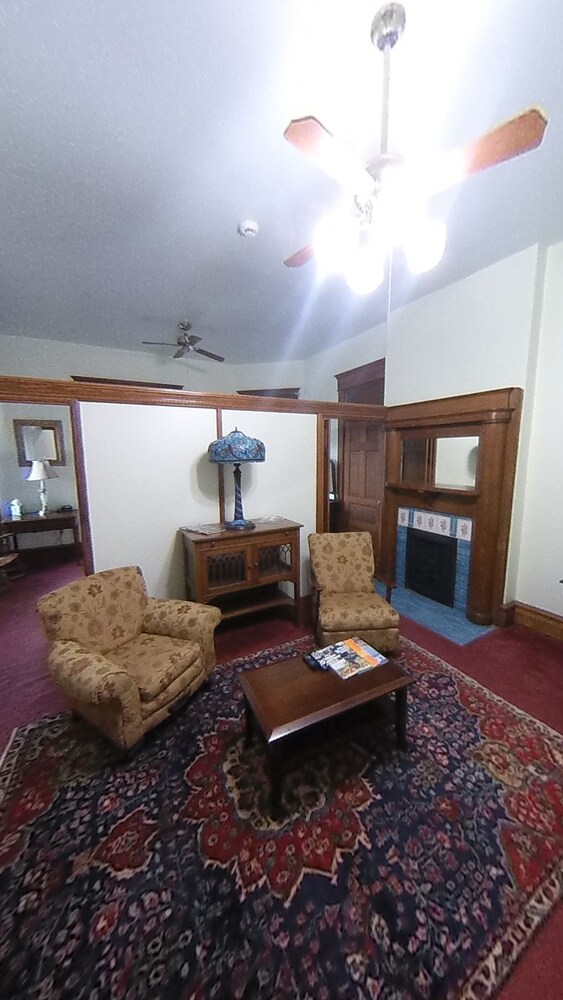 Edwardian Inn - photo 36