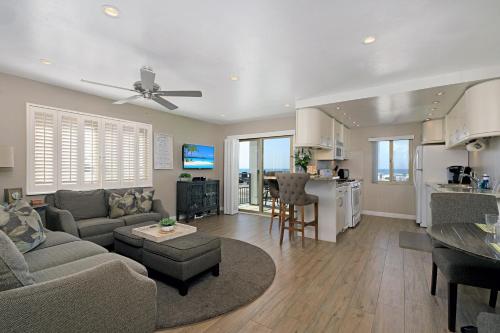 215A Beautiful Sunsets Beach View Free Wifi in Oceanside, United States
