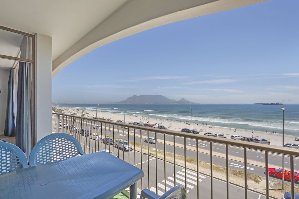 Luxury Witsand 706 — 4-Star Luxury Hotel in Cape Town, South Africa