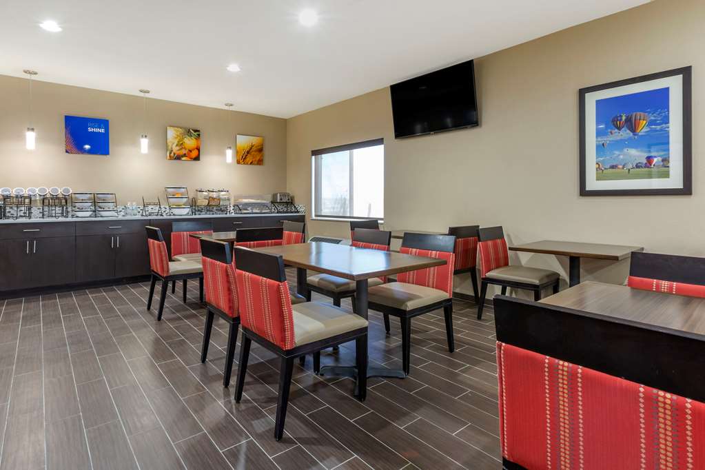 Comfort Inn & Suites Alameda at Albuquerque Balloon Fiesta Park - photo 28