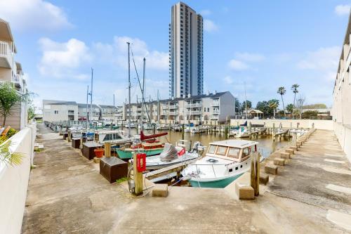 Mariner Village 307 — Seabrook — photo 3