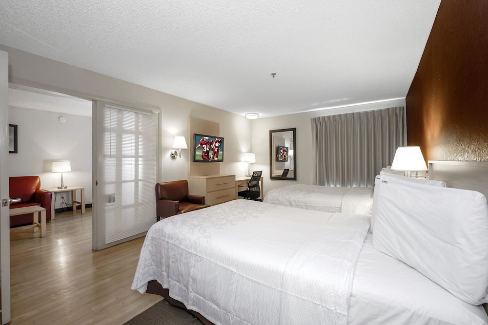Red Roof Inn PLUS Gainesville - photo 35