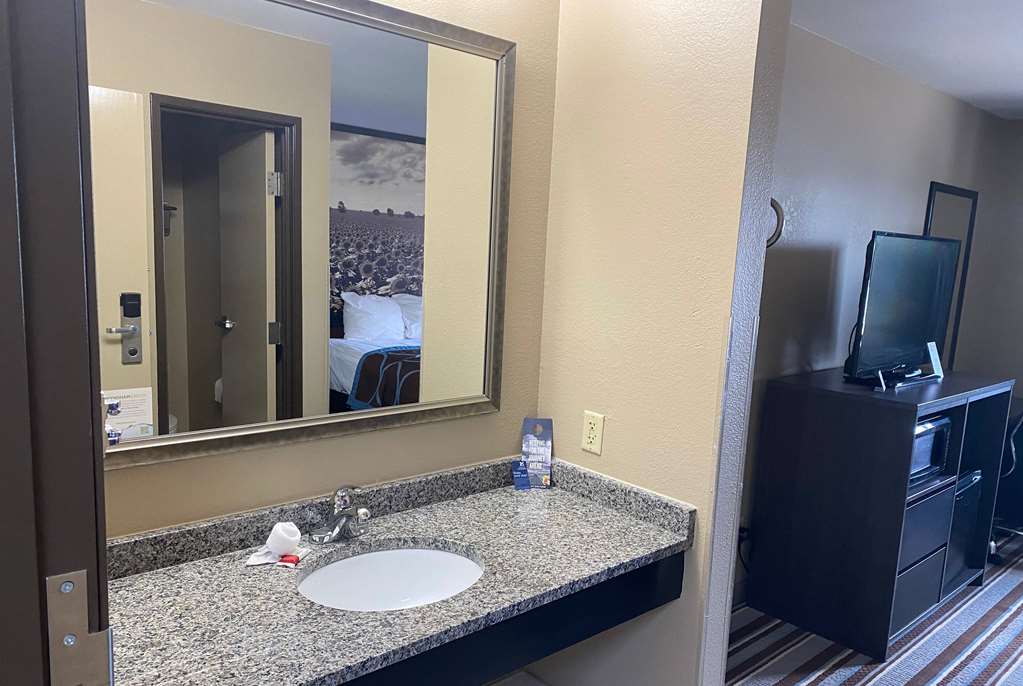 Super 8 by Wyndham Independence KS - photo 24