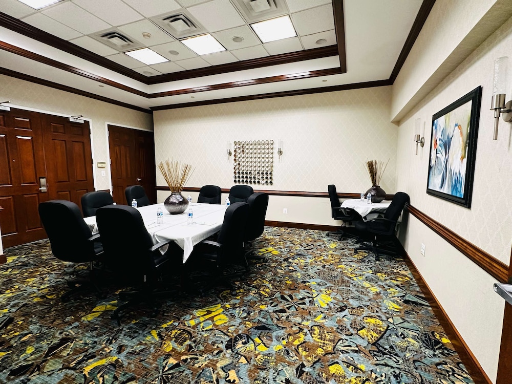 Hampton Inn Alexandria Old Town King St. Metro - photo 38